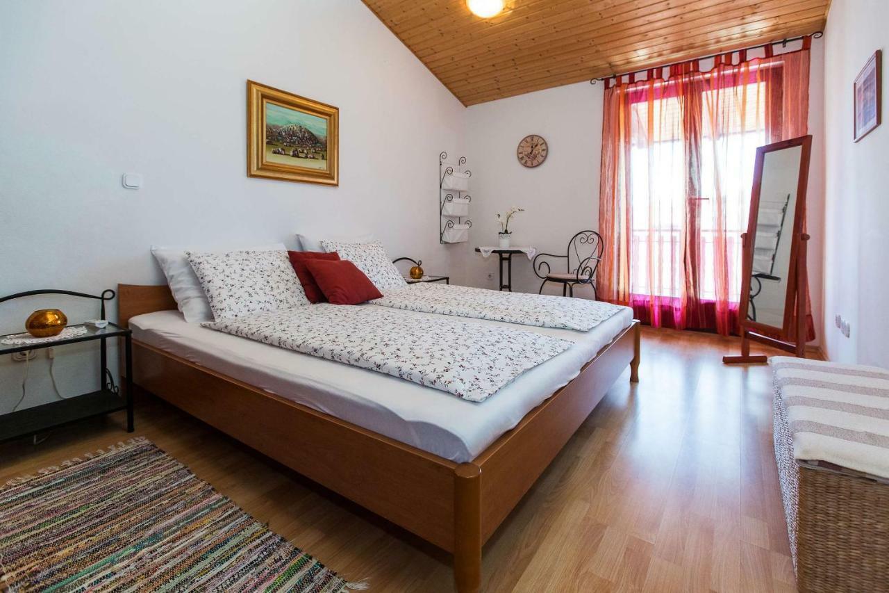 Apartments Faro & Mondo Crikvenica Exterior photo