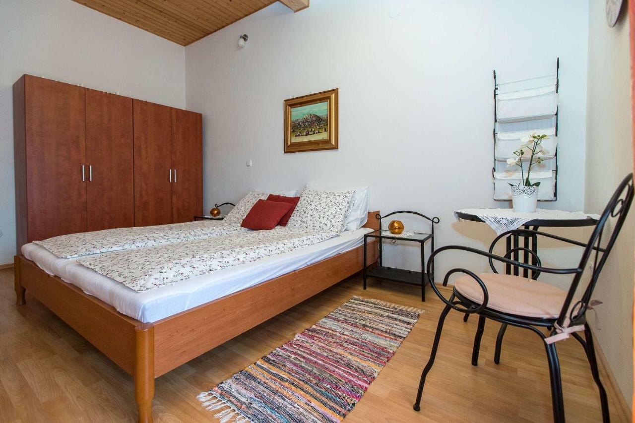 Apartments Faro & Mondo Crikvenica Exterior photo