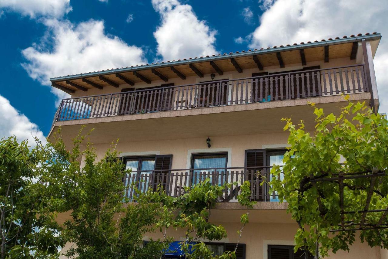Apartments Faro & Mondo Crikvenica Exterior photo