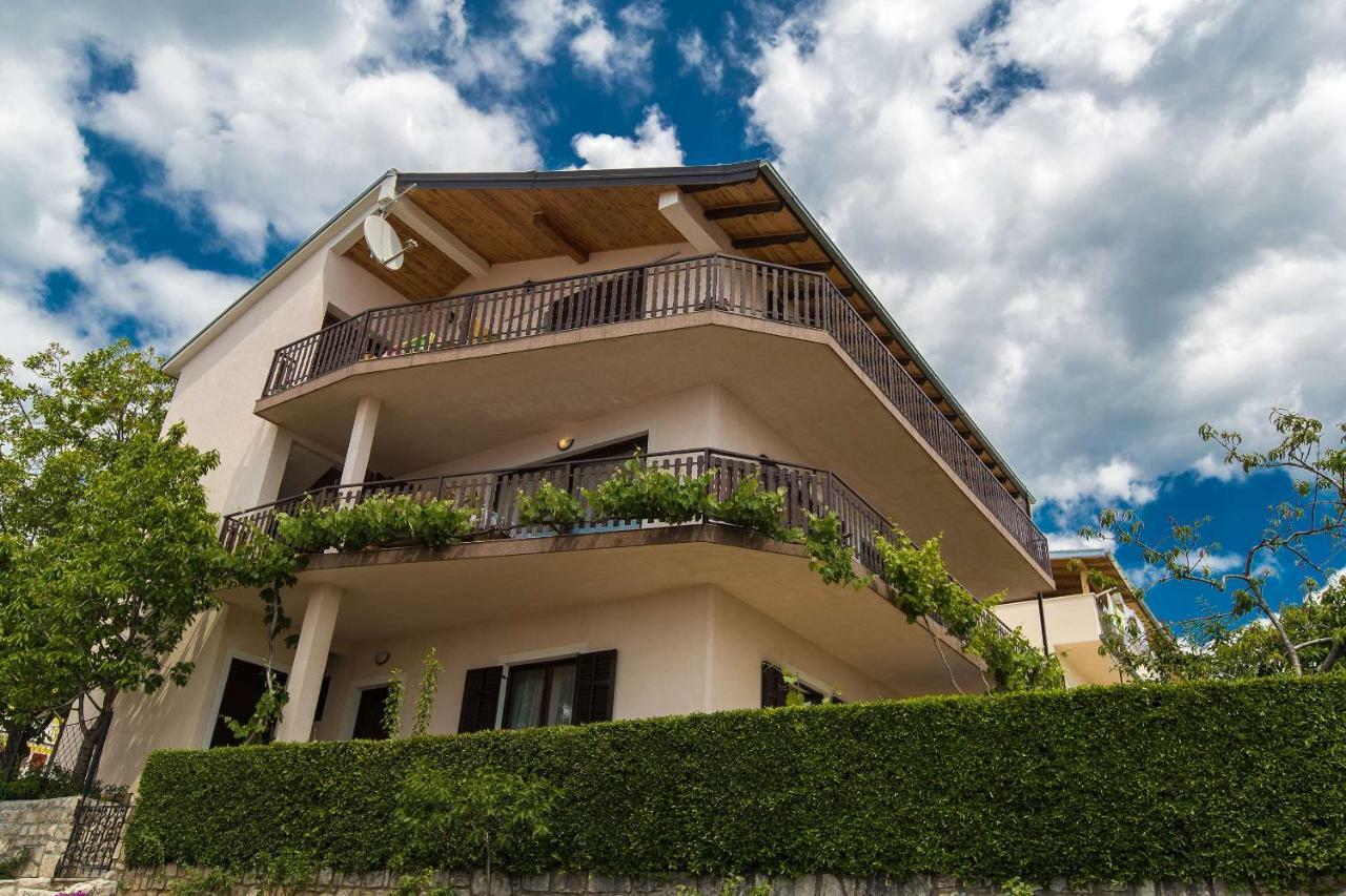 Apartments Faro & Mondo Crikvenica Exterior photo